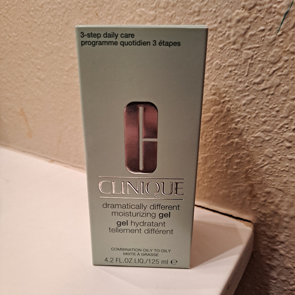 Clinique Moisturizing Gel